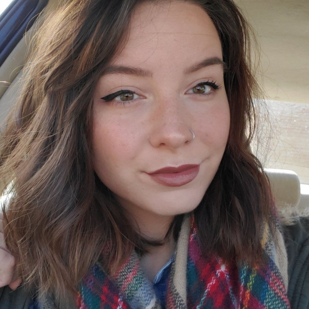 Meet your Posher, Cortney
